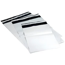 LDPE futártasak 190×255 mm fehér külsővel és fekete belső réteggel